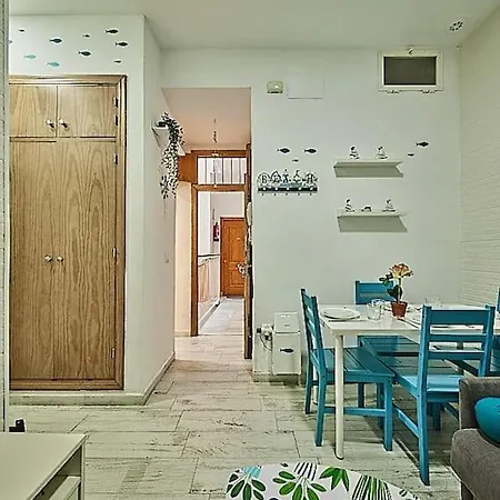 The Sailors House Ha Apartment *