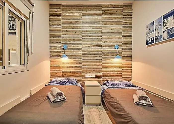 The Sailors House Ha Apartment *